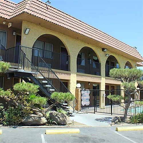 Hotel 6-fresno, Ca 2*