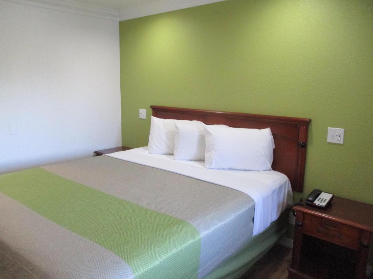 6-fresno, Ca Hotel Fresno